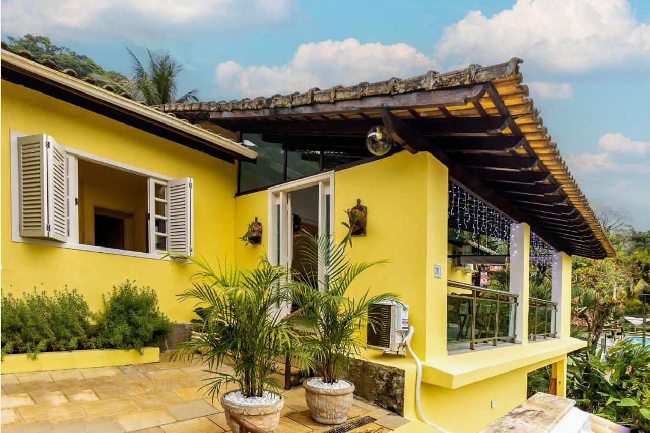 לינה וארוחת בוקר אנגרה דוס רייס Casa Amarela מראה חיצוני תמונה