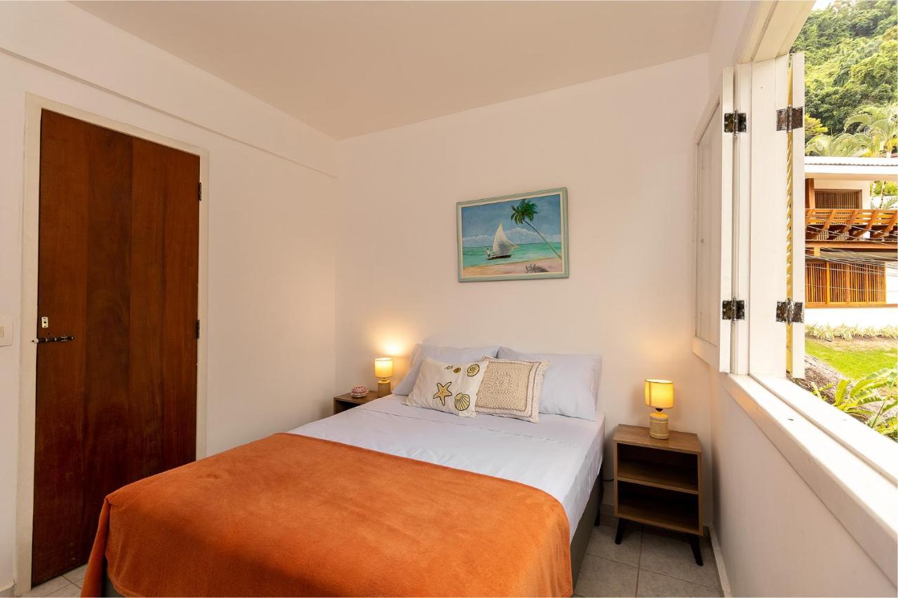 לינה וארוחת בוקר אנגרה דוס רייס Casa Amarela מראה חיצוני תמונה