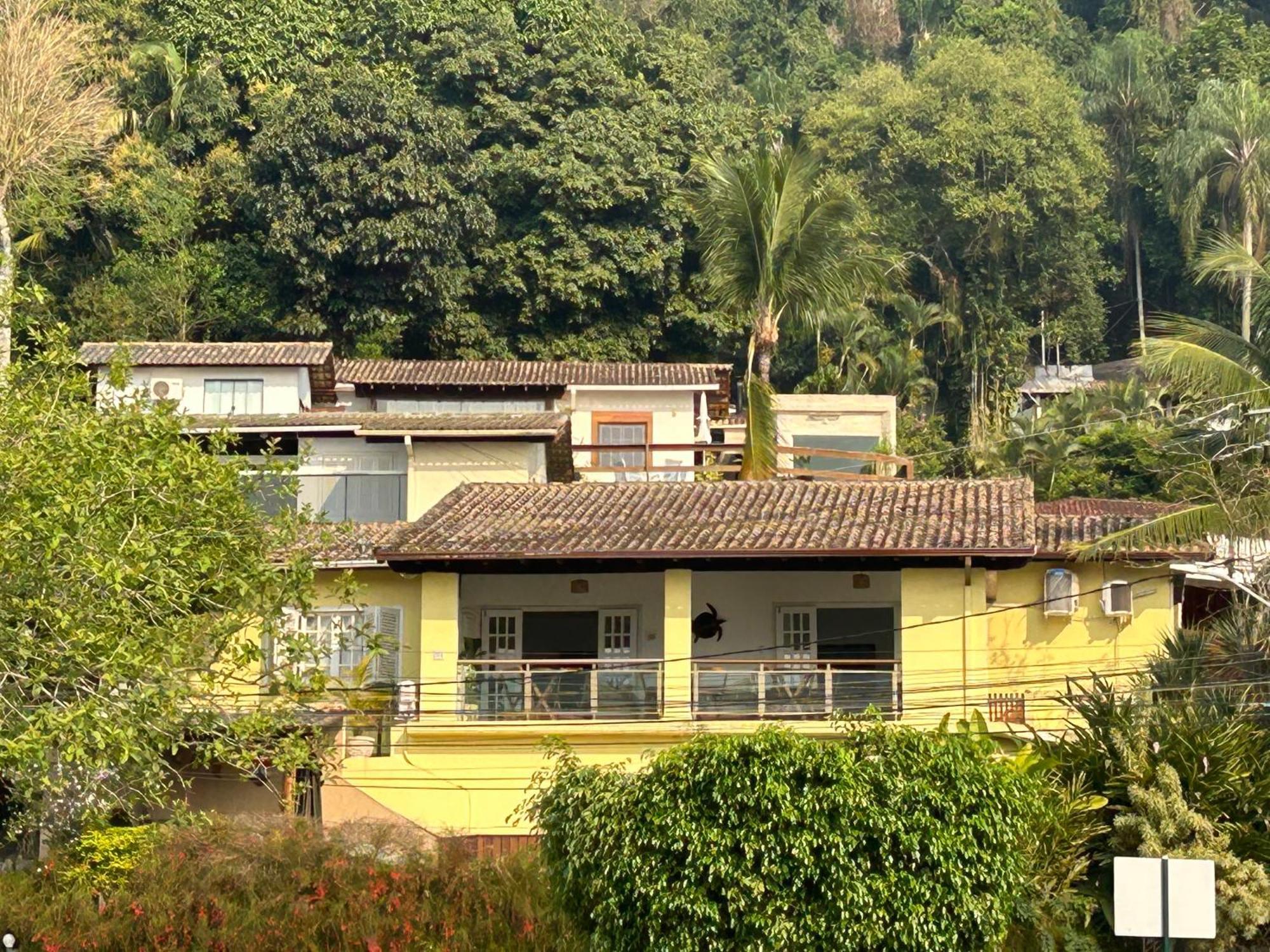 לינה וארוחת בוקר אנגרה דוס רייס Casa Amarela מראה חיצוני תמונה